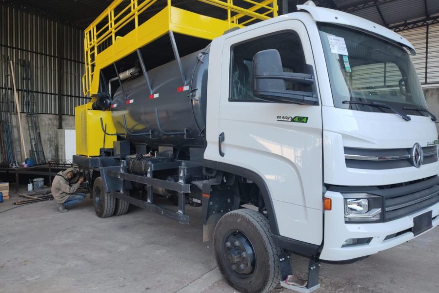 Caminhão 6000L - v1